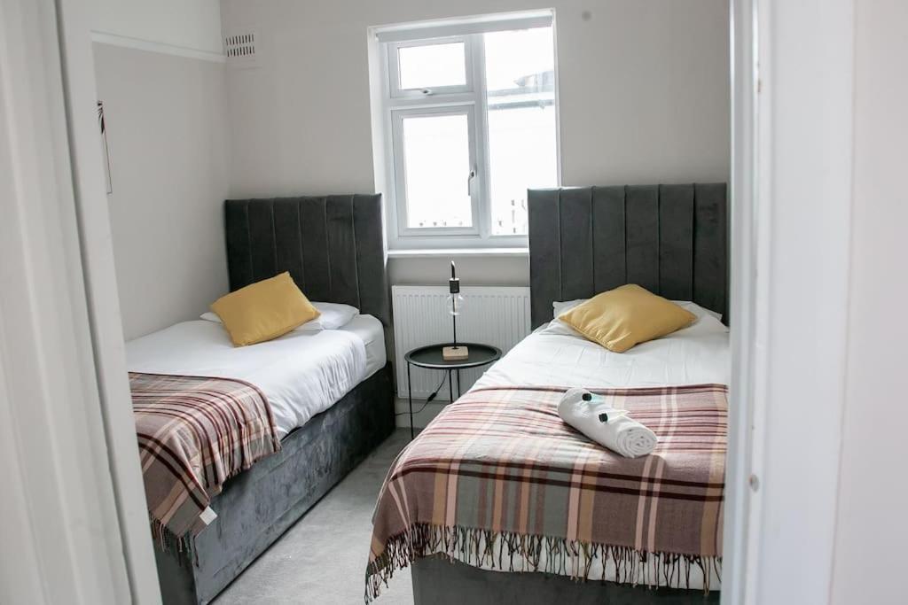 Coastal Haven In Leigh-on-sea